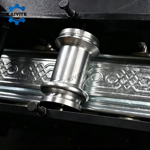 Macchina per la formatura a freddo di profili per serrande di sicurezza <span class=keywords><strong>in</strong></span> metallo con rullo goffratore a nuovo modello KYT per porte avvolgibili e attrezzatura per la piegatura a freddo del motore - Product Image 5