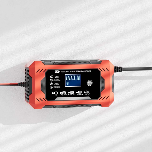 Intelligent 12V 8A LiFePO4 Battery Charger Pulse Repair for 12 Volt Car Battery CE ROHS Certified Electric Type AC Port