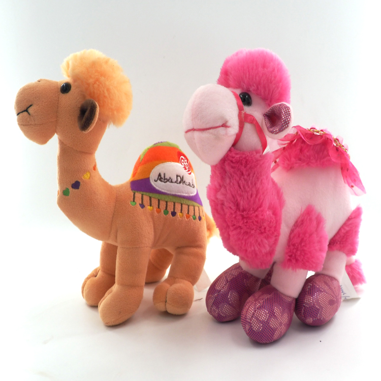 ドバイ最高のお土産ギフトぬいぐるみカラフルな立っているラクダ