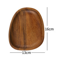 Plateau de service en bois massif durable de qualité supérieure, plateau à dessert de forme naturelle, plateau à charcuterie de qualité professionnelle pour l'hôtellerie
