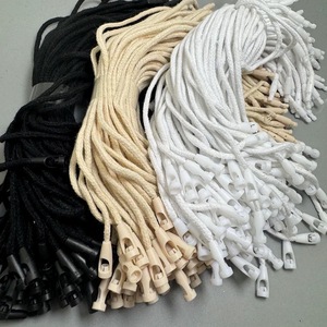 Corde d'étiquette personnalisée Prix du produit en polyester Corde personnalisée Corde d'étanchéité en tissu de luxe avec logo en relief Corde d'étiquettes d'étanchéité en plastique - Product Image 5