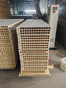Bahan Mentah murni ekstrusi panas pabrik 100% papan Panel pintu PVC menyarankan tahan air