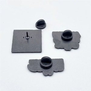 Fabricante sin Pedido Mínimo: Fabricación de Insignias Metálicas Personalizadas, Pins de Esmalte Duro Metálicos, Pins de Solapa Personalizados, Emblemas y Insignias Personalizadas, Pins Variados - Product Image 4