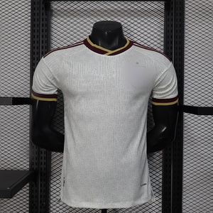 Maglia da <span class=keywords><strong>Calcio</strong></span> Personalizzabile Stile 2026 - Versione Giocatore Professionista, Maglietta Traspirante per Allenamento e Competizione di Squadra, Ideale anche per i Tifosi - Product Image 1