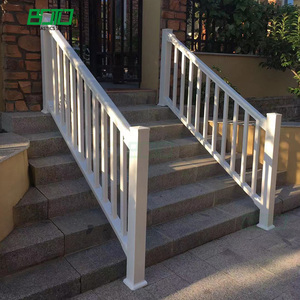 Ventes directes d'usine, garde-corps <span class=keywords><strong>en</strong></span> vinyle pour l'extérieur, parfait pour les terrasses, les balcons, les porches et les patios, garde-corps droit <span class=keywords><strong>en</strong></span> <span class=keywords><strong>PVC</strong></span> - Product Image 3