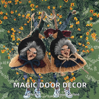 Décorations d'Halloween : Pendentif Balai de Sorcière, Décoration de Porte Magique en Bois, Accessoires Squelette Non Toxiques et Durables pour Intérieur/Extérieur – Nouveauté Tendance