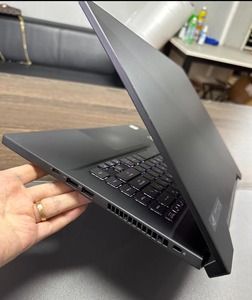 โน้ตบุ๊กเกมมิ่ง <span class=keywords><strong>Asus</strong></span> ROG Zephyrus M15 รุ่นดั้งเดิม สำหรับแล็ปท็อป <span class=keywords><strong>Asus</strong></span> ซีพียู <span class=keywords><strong>I7</strong></span>-10th  การ์ดจอ Geforce RX2060 - Product Image 5