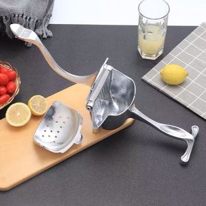 Manual Juicer 304 Stainless Steel Easy Operation For Home Use - Product Image 3