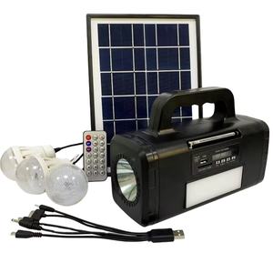 Kit de système d'éclairage solaire domestique avec panneau solaire, lampes LED, batterie et chargeur pour la vie hors réseau - Product Image 1