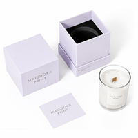 Boîte à bougies personnalisée en deux parties, vert sauge, papier couché 157 g/m², estampage à chaud doré avec logo personnalisé