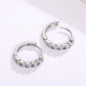 Orecchini a Cuore Arcobaleno con Zirconi per Donne, Stile Coreano, Clip per Orecchie Colorati, Gioielli alla Moda, Regalo - Product Image 6