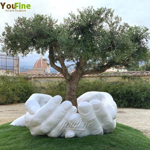 YOUFINE Scultura da Esterno Grande Mano Intagliata in Marmo Intorno ad un Albero - Product Image 1