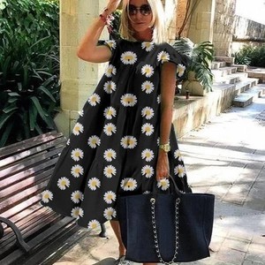 2021 <span class=keywords><strong>vestidos</strong></span> de mujer de verano de estilo caliente con cuello redondo de vacaciones dulces, pétalos de una línea estampados y mangas largas - Product Image 2