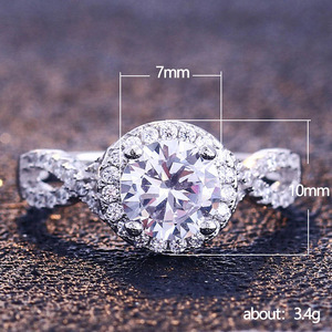 Anello scintillante intarsiato per donna, elegante e delicato gioiello da dito alla moda - Product Image 5