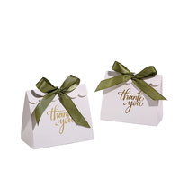 Sacs cadeaux de mariage faits main personnalisés en carton mat avec poignée en ruban pour les cadeaux des invités de la fête de mariage