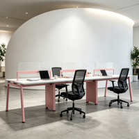 Bureau de travail moderne modulaire avec pieds en métal et design réglable en hauteur pour usage professionnel et informatique en bureau commercial