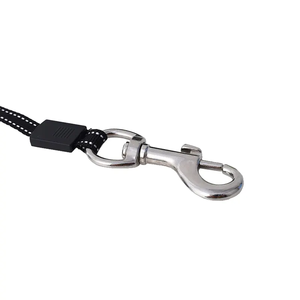 Venta caliente Entrenamiento al aire libre Caminar Correa retráctil para mascotas ABS Cómodo <span class=keywords><strong>Color</strong></span> slip Lead Correa para perro con función de liberación rápida - Product Image 3