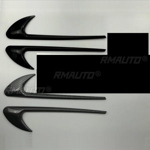 Pegatina para coche con efecto de fibra de carbono negro brillante, insignia 3D para Mercedes Benz Clase C, Clase E, E300L, C200L, E63, accesorios para coche, etiqueta lateral V8 - Product Image 6