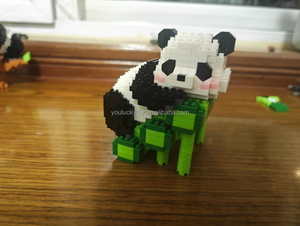 Lele Brothers W1116 Panda Meng Lan Fubao hecho a mano Micro partículas bloques de construcción modelo de plástico muñeca de juguete - Product Image 2