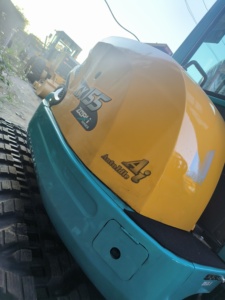 Excavatrice sur chenilles d'occasion Kobelco SK155LC de 15,5 tonnes, moteur Mitsubishi, pour travaux de terrassement routier municipal. - Product Image 4