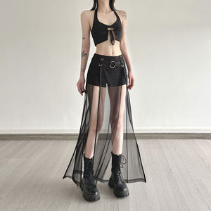 กระโปรงยาวทรงเข้ารูปสไตล์โกธิคพังก์ แต่งผ้าตาข่ายและผ้าปะติด  พร้อมกางเกงซับในแบบมีรอยผ่า  ตกแต่งด้วยหัวเข็มขัดโลหะ - Product Image 5