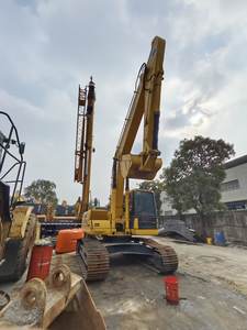 Excavadora de cadenas Komatsu PC220 usada, casi nueva, de 22 toneladas, origen Japón, en perfectas condiciones de funcionamiento, incluye motor, cojinete y engranajes. - Product Image 5