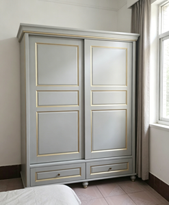 Elegante Armario de Madera Maciza con Puerta Corredera e Incrustaciones Doradas, Armario con 2 Cajones y Patas de Espiga para Almacenamiento de Ropa en Dormitorios Rústicos - Product Image 3