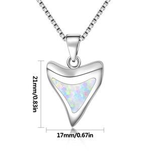 <span class=keywords><strong>Collana</strong></span> <span class=keywords><strong>con</strong></span> Pendente a <span class=keywords><strong>Dente</strong></span> di Squalo in Rame Cristiano Aobao <span class=keywords><strong>con</strong></span> Opale, Regalo per Donne - Product Image 2