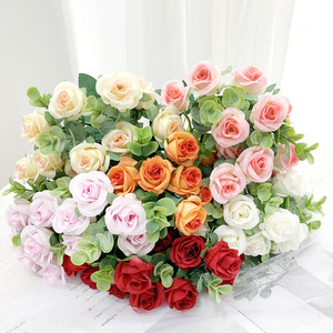 5 Fourchette Faux Arrangement De Fleurs <span class=keywords><strong>Bouquet</strong></span> De Fleurs Rustique Petit <span class=keywords><strong>Bouquet</strong></span> De Rose De Mariage <span class=keywords><strong>Frais</strong></span> <span class=keywords><strong>Eucalyptus</strong></span> Rose Fleur Artificielle - Product Image 4