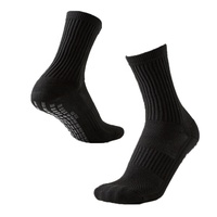 Chaussettes de sport antidérapantes personnalisées en gros pour hommes, noires et blanches, de haute qualité, avec logo, pour le football, collection printemps