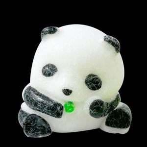 Jouet anti-stress Panda géant mignon, mangeant du bambou, Trésor national, avec fonction sonore et rebond lent - Product Image 5