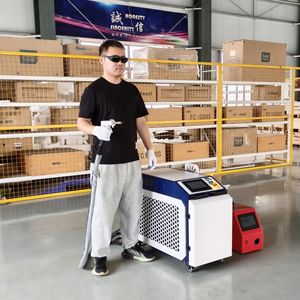 Máquina de Solda a Laser Portátil Pequena 4 em 1 2000W 1500W 3000W Adequada para Metais Aço Inoxidável Alumínio - Product Image 1
