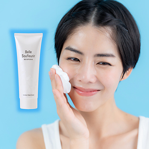 โฟมล้างหน้าสูตรเข้มข้นทำความสะอาดล้ำลึกแบบมืออาชีพอ่อนโยน - Product Image 2