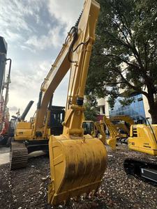 Excavatrice sur chenilles d'occasion KOMATSU PC200-8, 20 tonnes, hydraulique, avec moteur, boîte de vitesses, PLC et pompe - Product Image 4