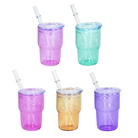 Vente en gros Nouvelle arrivée 3oz Sublimation Mini verre à liqueur gelée couleur 5 gobelet de couleurs mélangées avec couvercles en plastique et paille