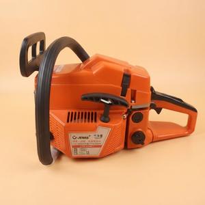 Motosierra China de Buena Calidad 5800, Barra Guía de Gasolina de 22 Pulgadas y 2.2 kw para Cortar Madera - Product Image 1