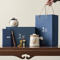 Tasse à thé en céramique de style chinois traditionnel avec infuseur, couvercle et poignée en bois, nouveau design rétro de style chinois Ru Kiln pour la maison et le bureau