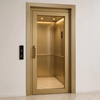 Ascenseur résidentiel compact avec porte en verre, cadre or champagne, affichage LED et vue transparente pour villa