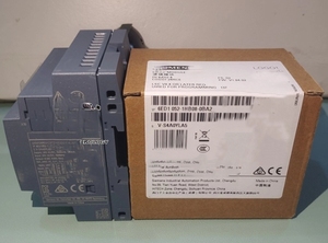 Módulo PLC Siemens LOGO 24CE 6ED1052-1CC08-0BA2 con Pantalla, Salida de Relé, Ethernet, Control Industrial, 24V - Product Image 2