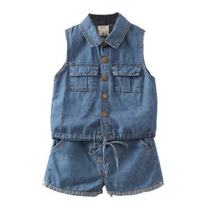 Conjuntos de Ropa para Niñas con Diseño de Bordado de Dibujos Animados Coreanos OEM, Chalecos y Pantalones Cortos de Mezclilla - Product Image 1