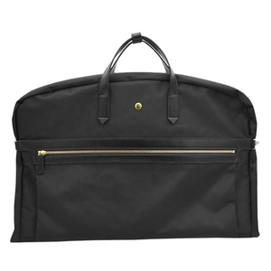 Échantillon Gratuit – Housse de Transport Pliable de Luxe Faite à la Main pour Costume Homme Noir Haut de Gamme – Sac de Voyage Personnalisé pour Vêtements - Product Image 3