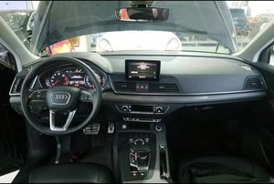 Vente flash Voiture d'occasion conduite <span class=keywords><strong>à</strong></span> gauche <span class=keywords><strong>2022</strong></span> 2020 2021 <span class=keywords><strong>Audi</strong></span> <span class=keywords><strong>Q5</strong></span> AWD 2.0T Ouattro Premium Plus 4d Q5L automatique SUV d'occasion - Product Image 4