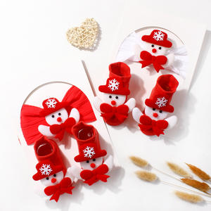 Set Bando dan kaus kaki bayi Natal, dua potong lucu dan nyaman, desain Sinterklas untuk anak-anak - Product Image 2