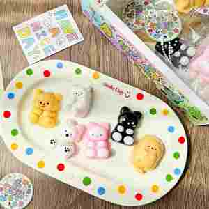 Prix usine Mini animal Taba en caoutchouc thermoplastique, jouet doux à sonnette, mignon, anti-stress à presser, cadeau <span class=keywords><strong>de</strong></span> fête, porte-clés, à partir <span class=keywords><strong>de</strong></span> 14 ans - Product Image 3