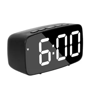 Wholesale Smart Antique Battery USB operated Digital Alarm Clock home decor Portable Mirror Table LED Clock Surface for Makeup