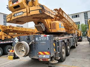 Гидравлический автокран <span class=keywords><strong>XCMG</strong></span> XCT80L6, 80 тонн, б/у, для строительства, от производителя <span class=keywords><strong>XCMG</strong></span> - Product Image 3