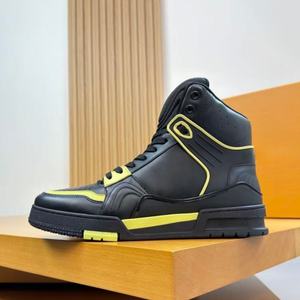 Chaussures de sport de marque renommée - Style mocassins, design intemporel d'été, durables et confortables, mode décontractée - Product Image 1