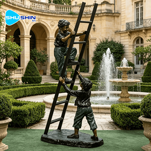 Scultura in bronzo personalizzata a grandezza naturale di ragazzi che salgono su una scala, per arte pubblica da esterno - Product Image 1
