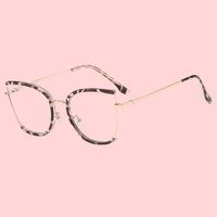 Lunettes de vue anti-lumière bleue rétro pour femmes, monture demi-cerclée tendance et décontractée, forme géométrique