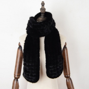 Écharpe en fourrure de vison tricotée polyvalente pour femme, automne-hiver, chaude, avec pompon en fourrure de vison, épaisse et longue, style renard - Product Image 4